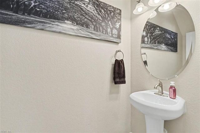 1260 Big Bethel PL, Hampton, VA 23666