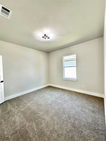 1522 Hemphill Street, Greenville, TX 75401