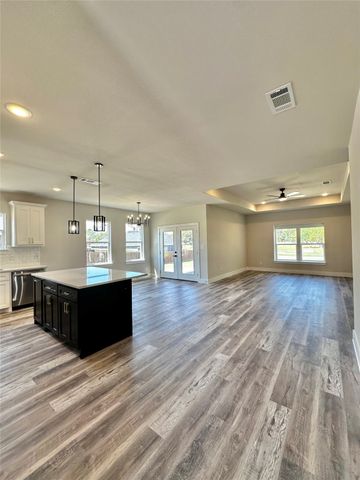 1522 Hemphill Street, Greenville, TX 75401