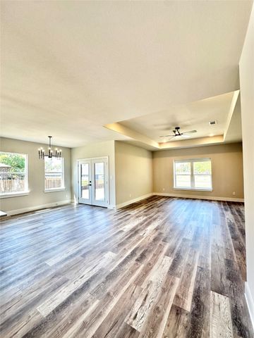 1522 Hemphill Street, Greenville, TX 75401