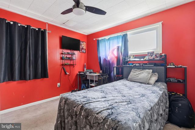 448 LINCOLN AVE, Paulsboro, NJ 08066