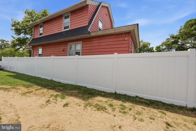 448 LINCOLN AVE, Paulsboro, NJ 08066