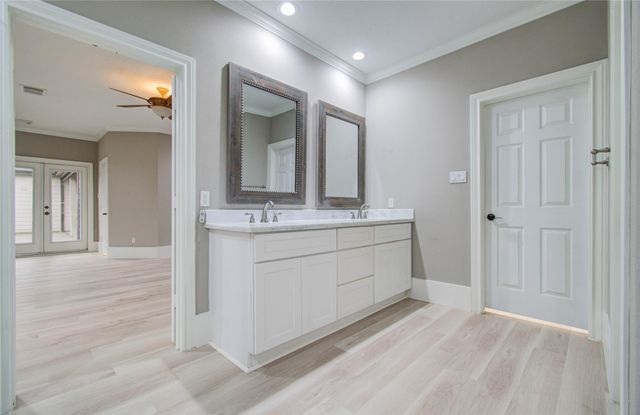 3315 E Bayou Drive, Shoreacres, TX 77571