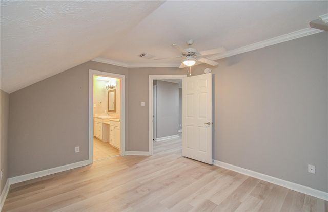 3315 E Bayou Drive, Shoreacres, TX 77571