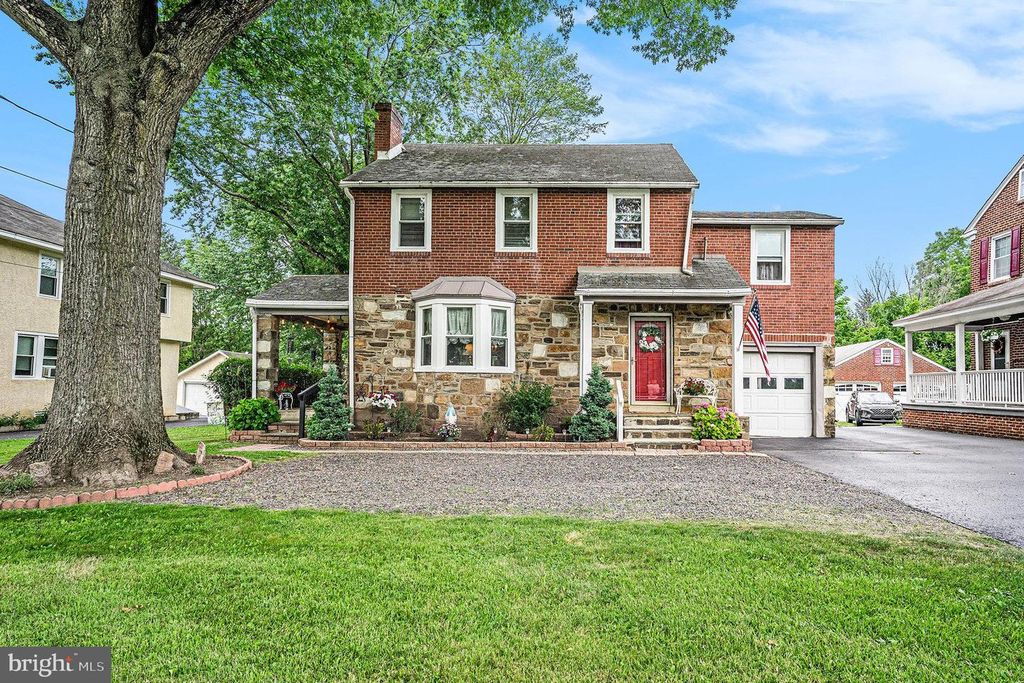 2609 SWEDE RD, East Norriton, PA 19401