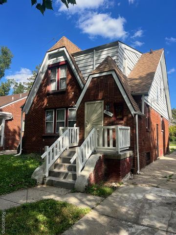 9620 Strathmoor Street, Detroit, MI 48227