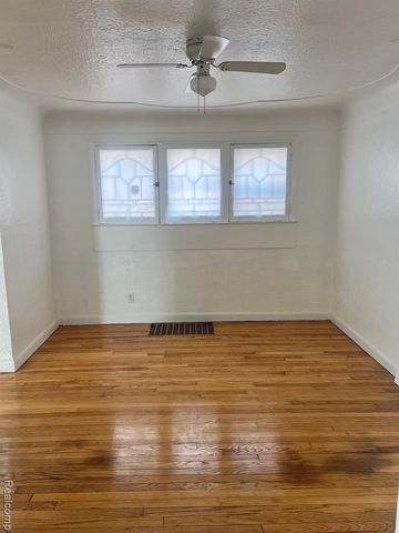 9620 Strathmoor Street, Detroit, MI 48227