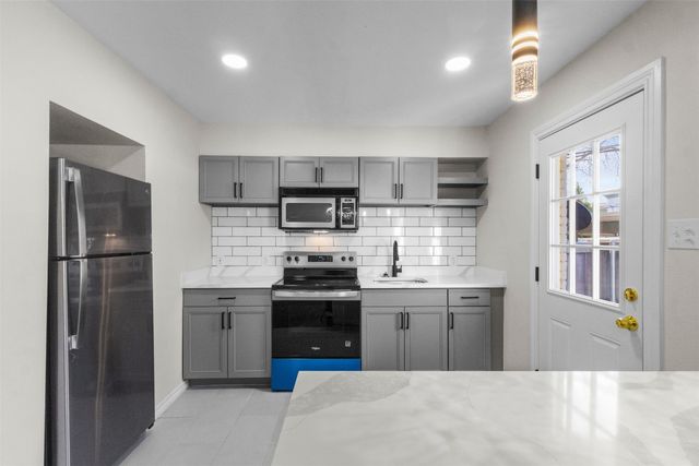 4941 N Hall Street, Dallas, TX 75235