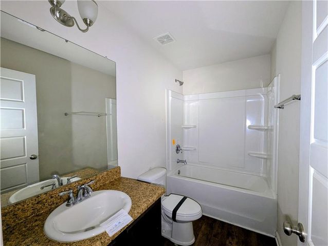 1307 Fairlawn Drive, Semmes, AL 36575