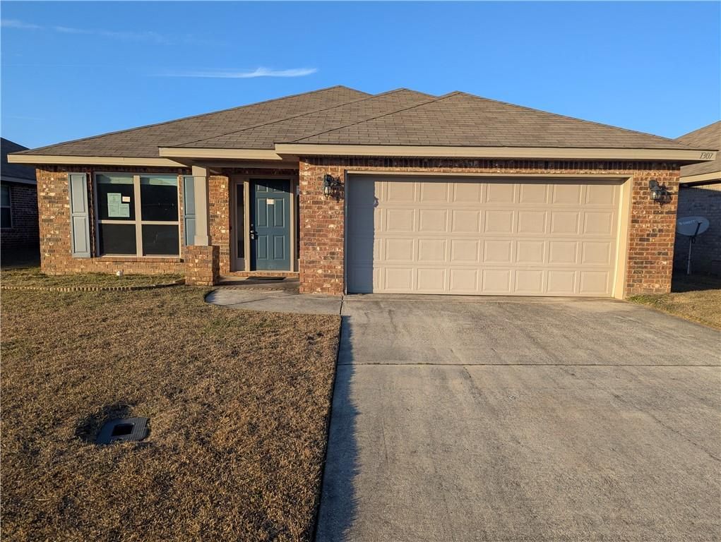 1307 Fairlawn Drive, Semmes, AL 36575