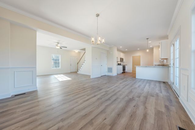 2812 Russlen DR, Salem, VA 24153