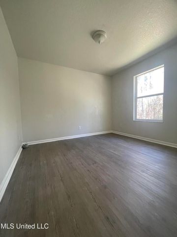 6098 W Ridley Street, Bay Saint Louis, MS 39520