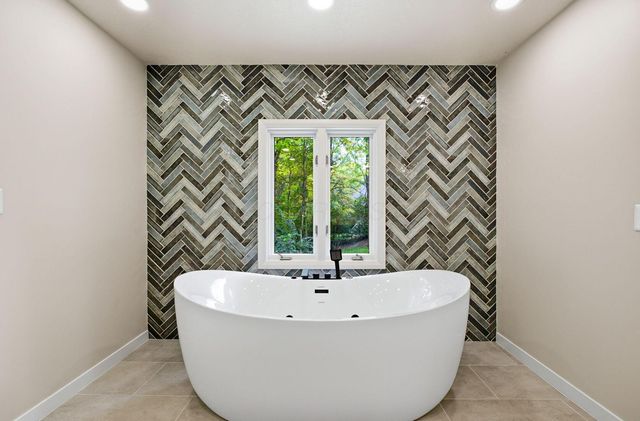 4640 Donegal Cliffs Drive, Dublin, OH 43017