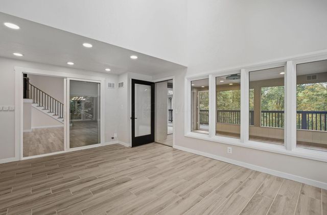 4640 Donegal Cliffs Drive, Dublin, OH 43017