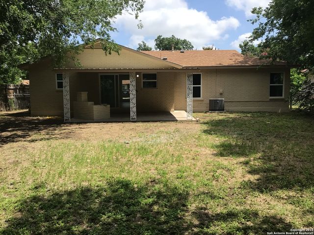 5034 Creekmoor, San Antonio, TX 78220