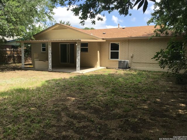 5034 Creekmoor, San Antonio, TX 78220