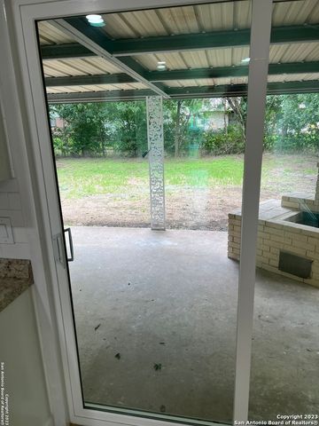 5034 Creekmoor, San Antonio, TX 78220