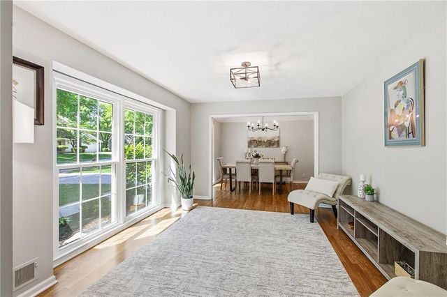 2110 W 120th Street, Leawood, KS 66209