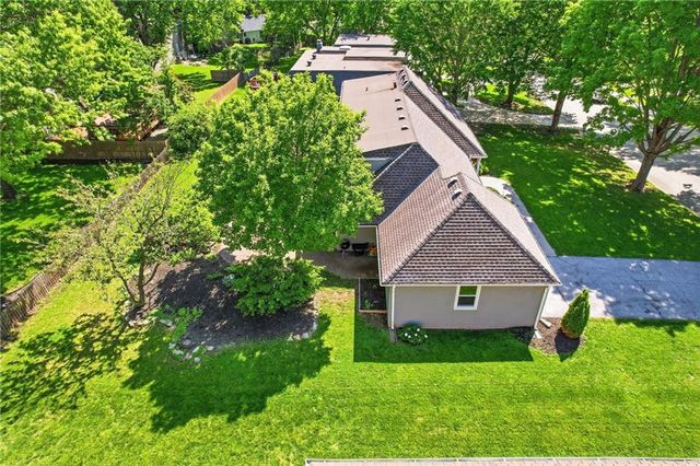 2110 W 120th Street, Leawood, KS 66209