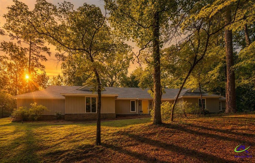 4950 wellington Drive, Macon, GA 31210
