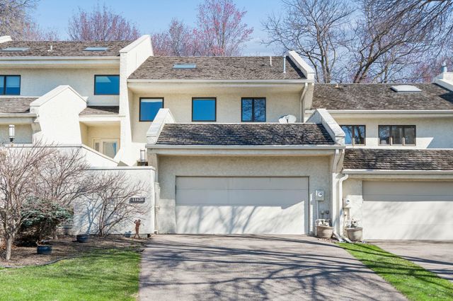 11620 Vista Drive, Hopkins, MN 55343