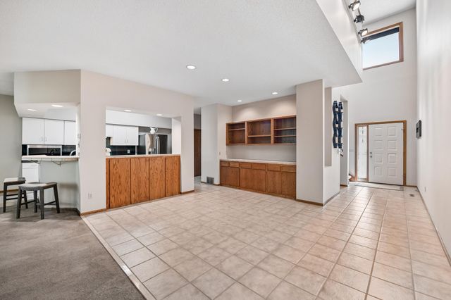 11620 Vista Drive, Hopkins, MN 55343