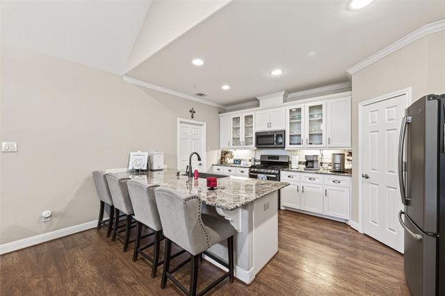 2026 Que Manor Drive, Houston, TX 77090