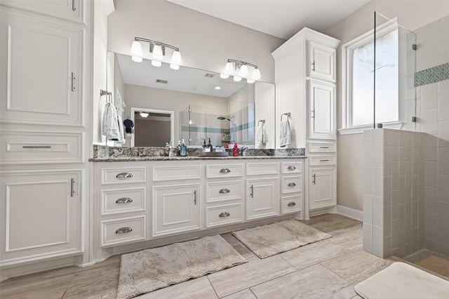 2026 Que Manor Drive, Houston, TX 77090