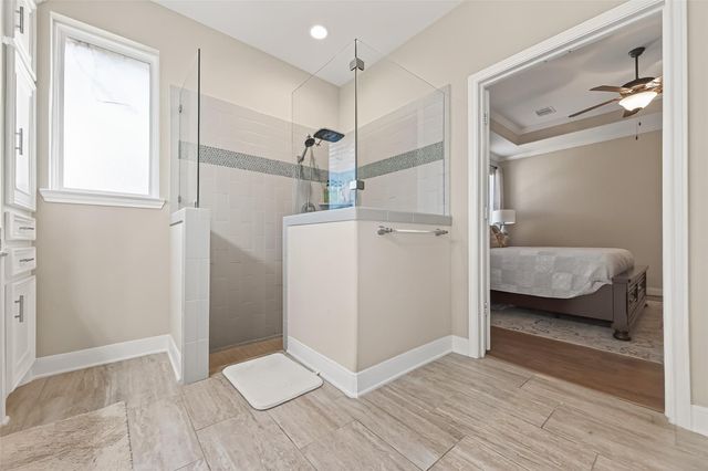 2026 Que Manor Drive, Houston, TX 77090