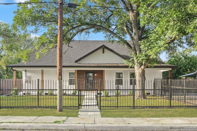 367 Rosebud, San Antonio, TX 78221