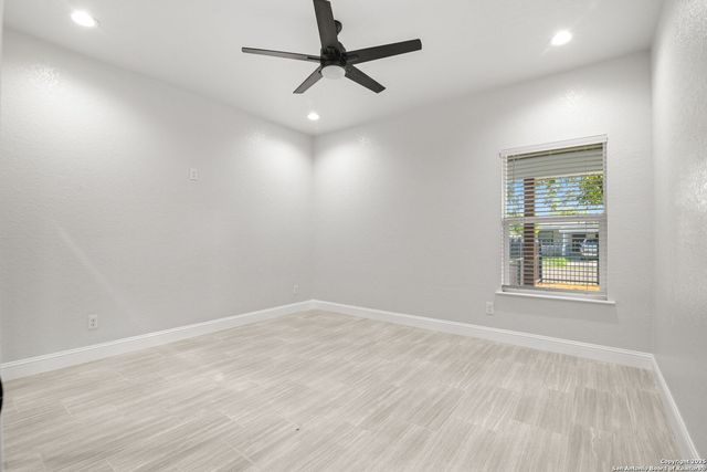 367 Rosebud, San Antonio, TX 78221