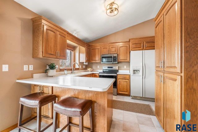 208 N Dewberry Ave Avenue, Sioux Falls, SD 57110