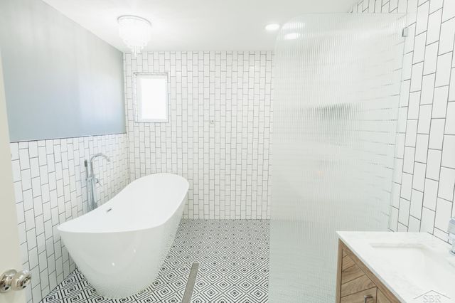 1827 Gratiot Avenue, Saginaw, MI 48602