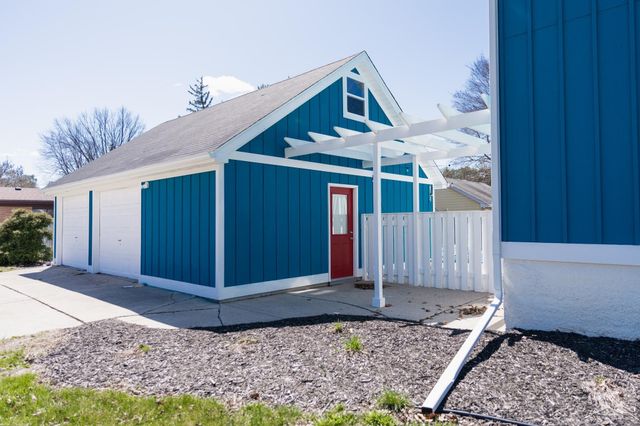 1827 Gratiot Avenue, Saginaw, MI 48602