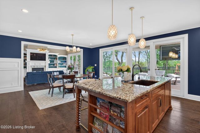 8218 Spring Glade Pl, Prospect, KY 40059