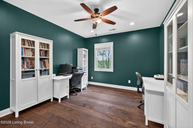 8218 Spring Glade Pl, Prospect, KY 40059