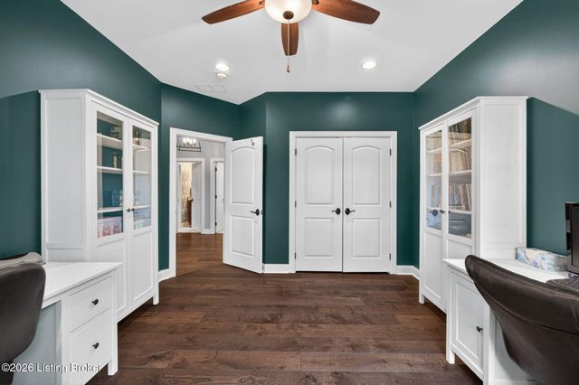 8218 Spring Glade Pl, Prospect, KY 40059