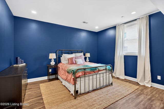 8218 Spring Glade Pl, Prospect, KY 40059