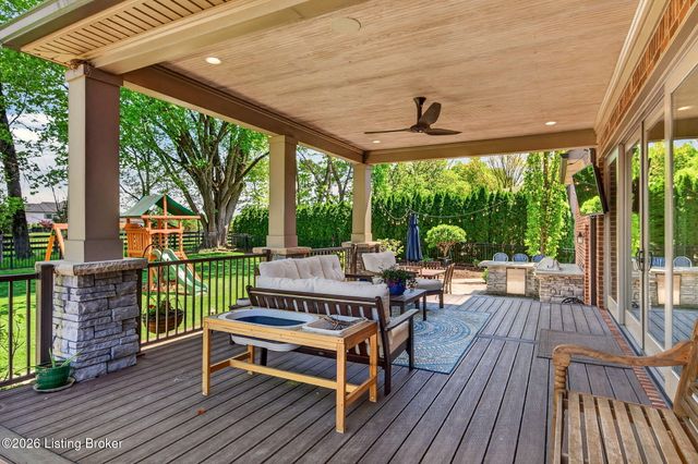 8218 Spring Glade Pl, Prospect, KY 40059