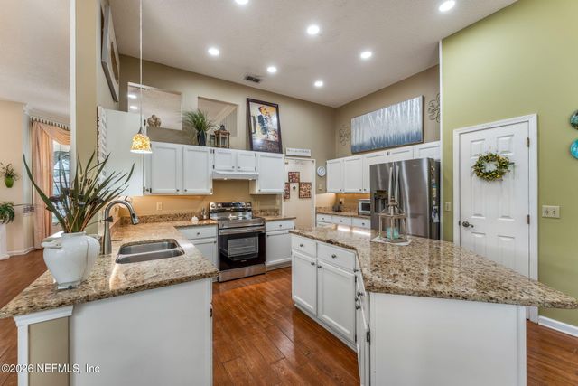 8982 HUNT VALLEY Drive W, Jacksonville, FL 32257