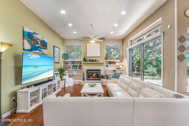 8982 HUNT VALLEY Drive W, Jacksonville, FL 32257