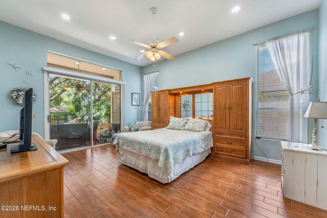 8982 HUNT VALLEY Drive W, Jacksonville, FL 32257