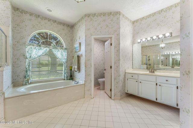 8982 HUNT VALLEY Drive W, Jacksonville, FL 32257