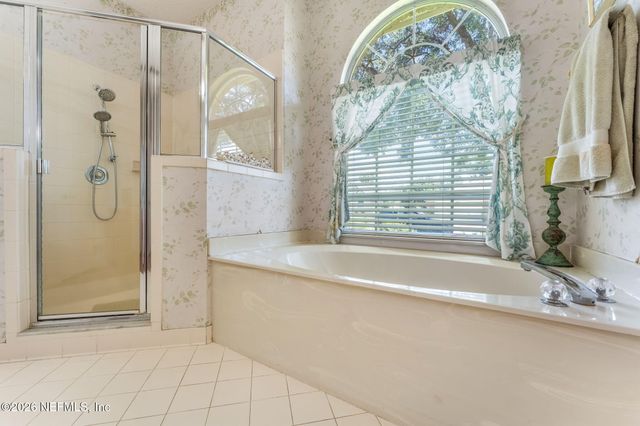 8982 HUNT VALLEY Drive W, Jacksonville, FL 32257