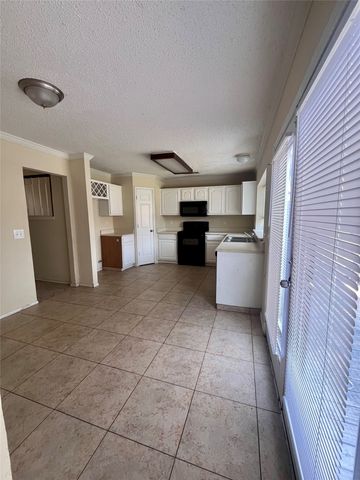 304 Trees Drive, Cedar Hill, TX 75104