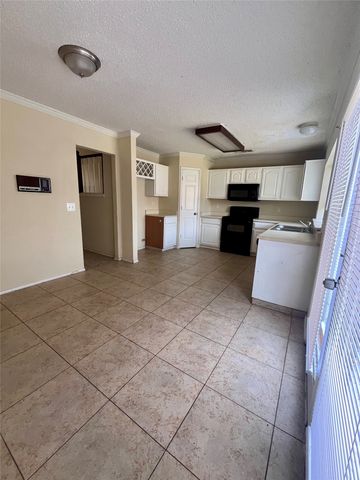 304 Trees Drive, Cedar Hill, TX 75104
