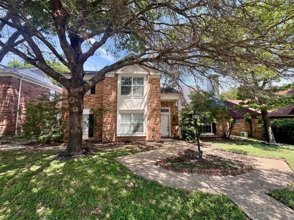 304 Trees Drive, Cedar Hill, TX 75104