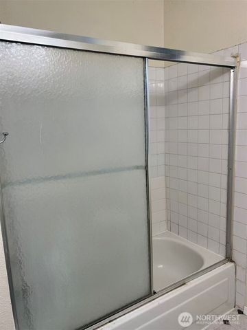 2008 Shattuck Avenue S, Renton, WA 98055