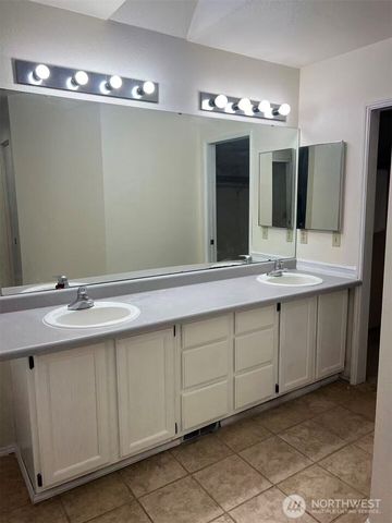 2008 Shattuck Avenue S, Renton, WA 98055