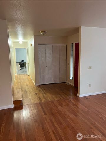 2008 Shattuck Avenue S, Renton, WA 98055